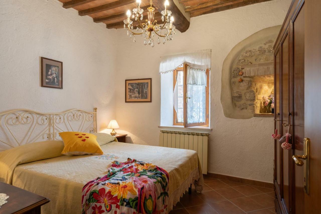 Giulia Superior Apartment Shared Pool Wi-Fi Casole dʼElsa المظهر الخارجي الصورة